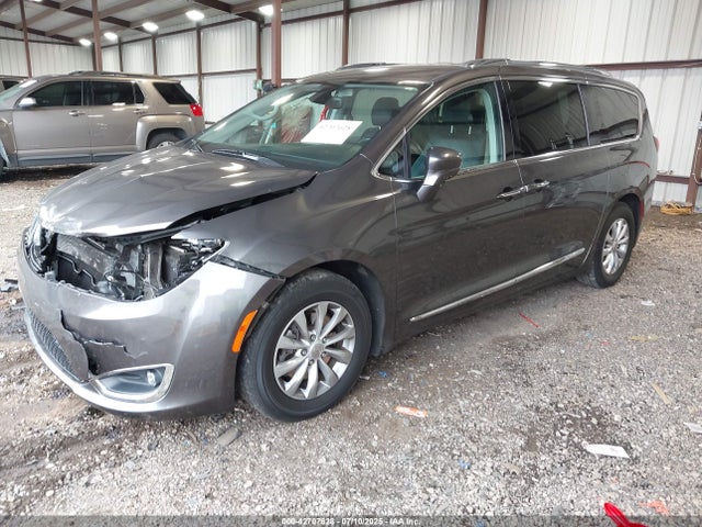 2C4RC1EG6JR291864 Chrysler 2018