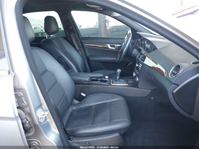 WDDGF4HB8EA960507 Mercedes-Benz C-Class