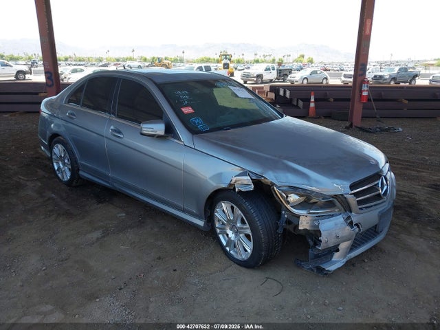 WDDGF4HB8EA960507 Mercedes-Benz C-Class