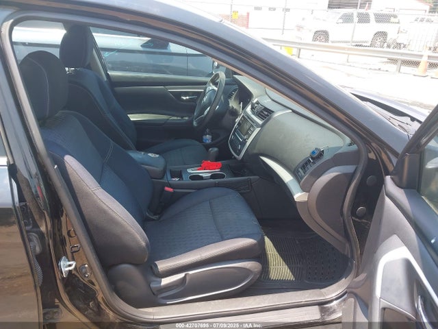 1N4AL3AP5GC251104 Nissan 2016