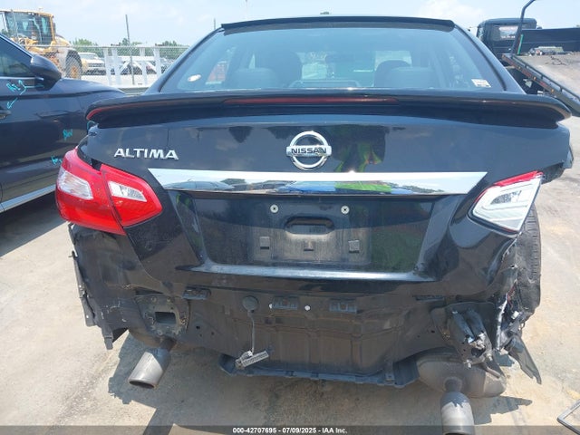 1N4AL3AP5GC251104 Nissan 2016