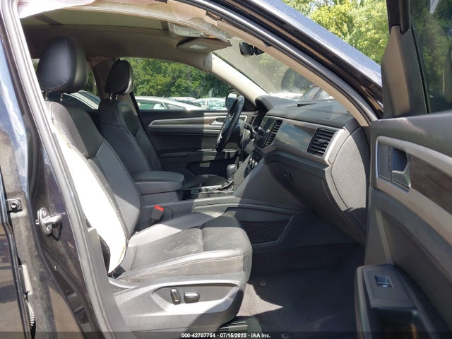 1V2MR2CA5JC594574 Volkswagen fsi
