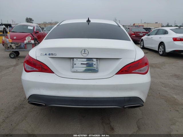 Mercedes-Benz m270 2019 WDDSJ4EB1KN758318 Image 16