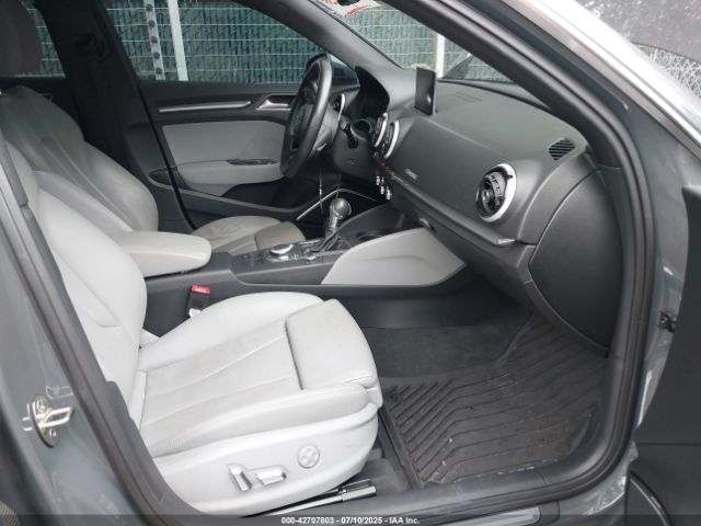 2017 AUDI A3 E-TRON WAUTPBFF5HA040769 Photo 4