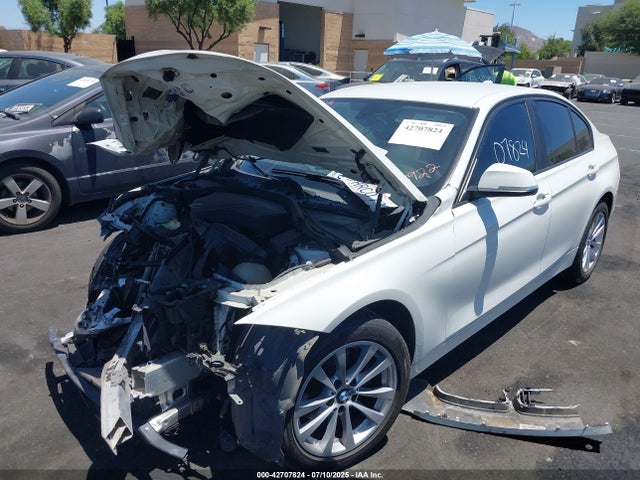 BMW 2016 2016 WBA8A9C51GK618922 Image 2