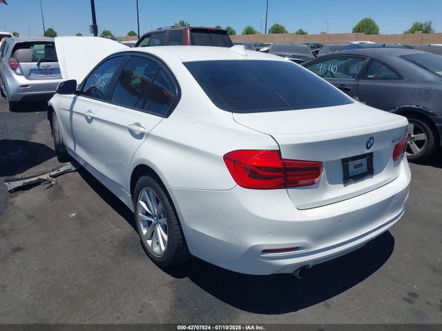 BMW 2016 2016 WBA8A9C51GK618922 Image 3