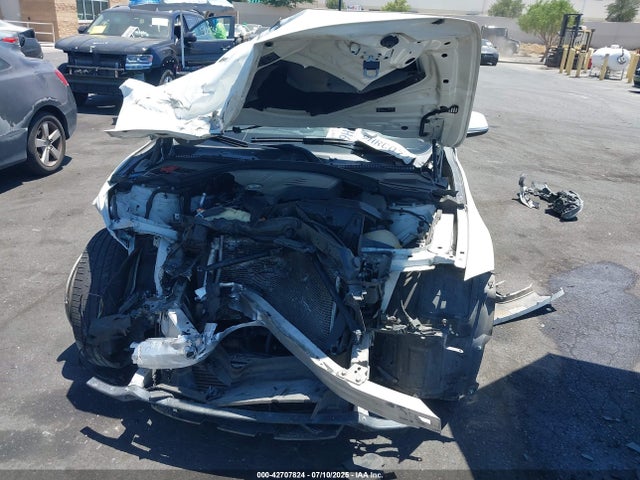 BMW 2016 2016 WBA8A9C51GK618922 Image 6