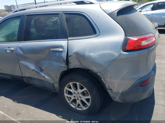 1C4PJLCB3EW244823 Jeep Cherokee