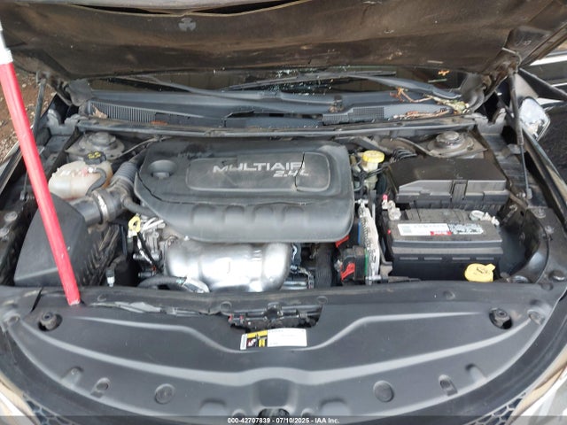 1C3CCCAB1FN505048 Chrysler 200