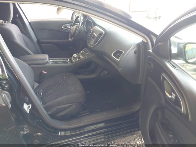 1C3CCCAB1FN505048 Chrysler 200