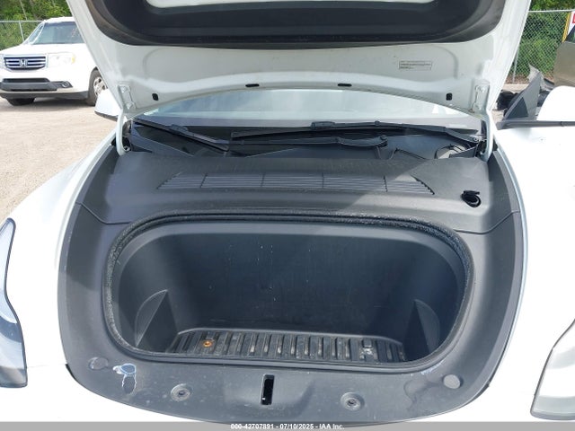 2022 TESLA MODEL Y 7SAYGAEE9NF429450 Photo 9