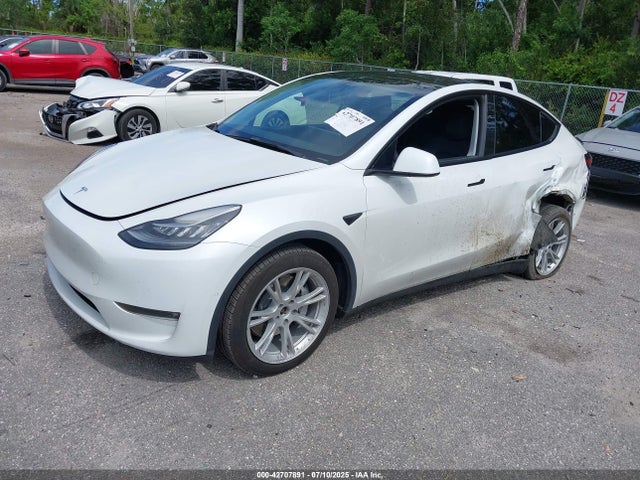 2022 TESLA MODEL Y 7SAYGAEE9NF429450 Photo 1