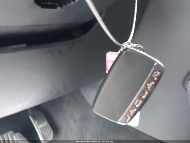 2019 JAGUAR F-PACE SADCJ2FX8KA369362 Photo 10