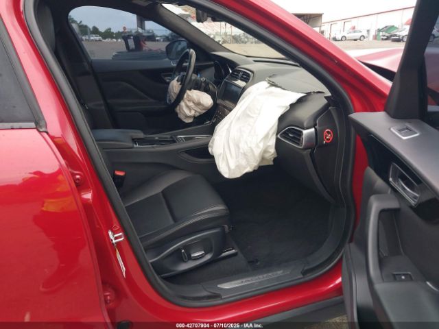 2019 JAGUAR F-PACE SADCJ2FX8KA369362 Photo 4