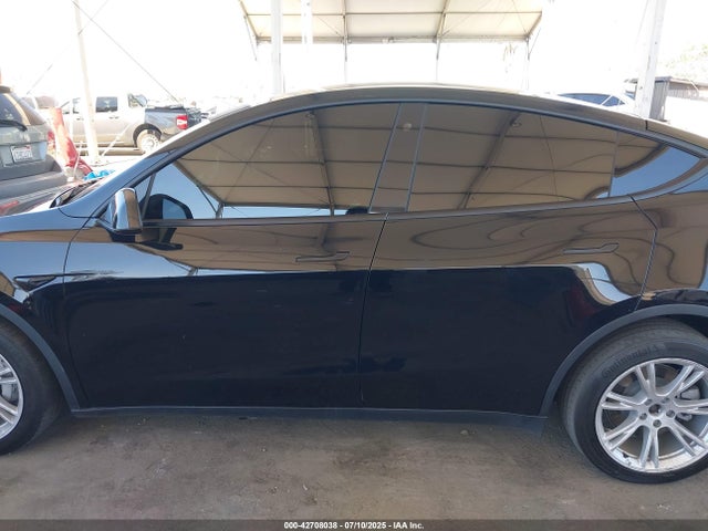 7SAYGDEE8NF403438 Tesla 2022