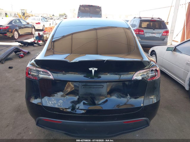 7SAYGDEE8NF403438 Tesla 2022