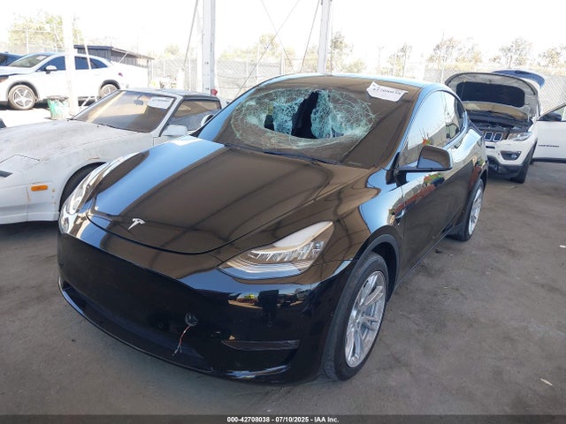7SAYGDEE8NF403438 Tesla 2022