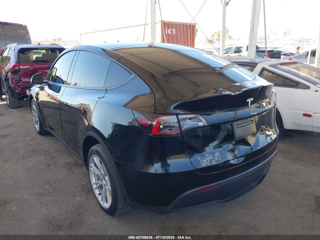 7SAYGDEE8NF403438 Tesla 2022