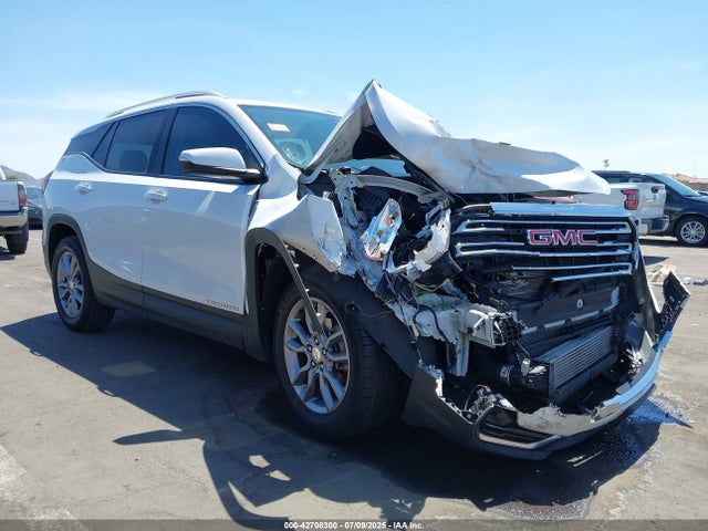 3GKALPEV7NL228083 GMC lyx