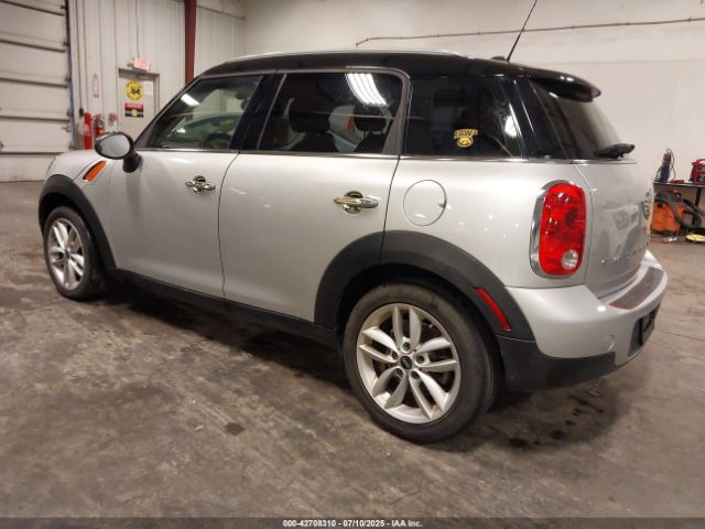 2013 MINI COUNTRYMAN WMWZB3C53DWR35670 Photo 2