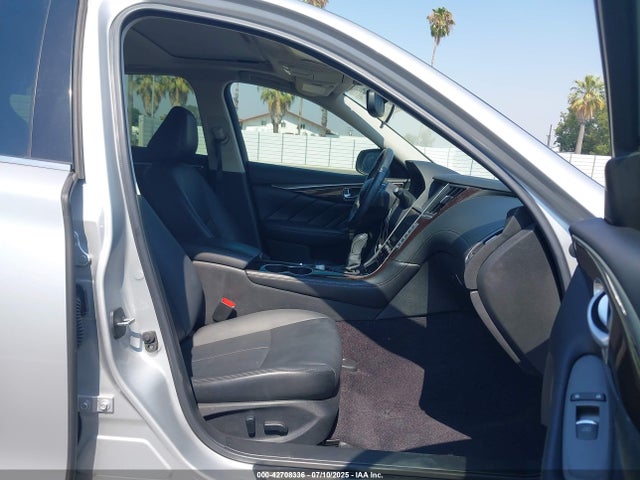 JN1EV7AP6JM352203 Infiniti 2018