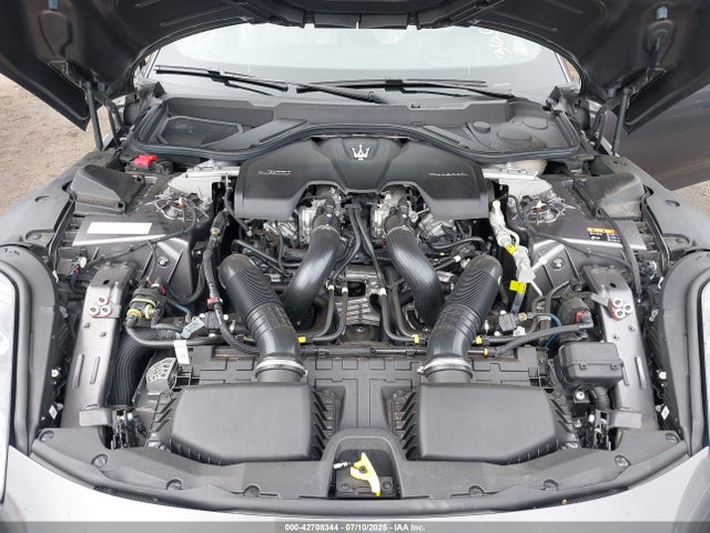 Maserati Granturismo 2024 ZAMBMVBB2RX432680 Image 10