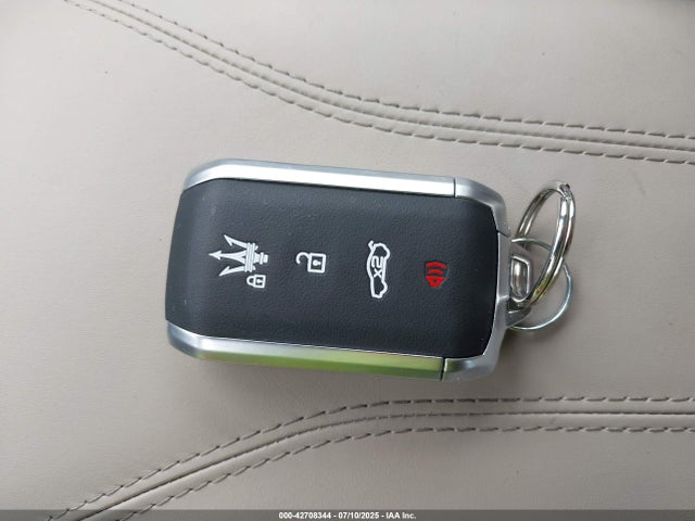Maserati Granturismo 2024 ZAMBMVBB2RX432680 Image 11