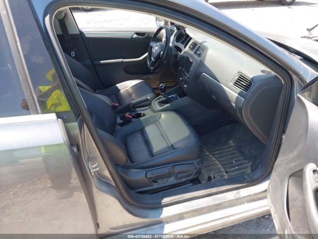 2017 VOLKSWAGEN JETTA 3VWB67AJ0HM350564 Photo 4
