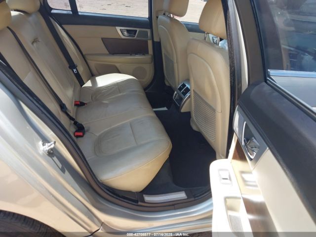 2013 JAGUAR XF SAJWA0ES8DPS75616 Photo 7