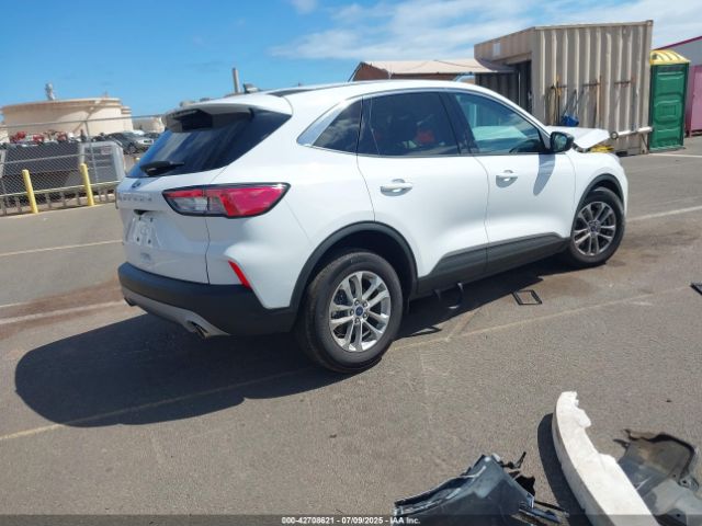 2022 FORD ESCAPE 1FMCU0G65NUB28323 Photo 3