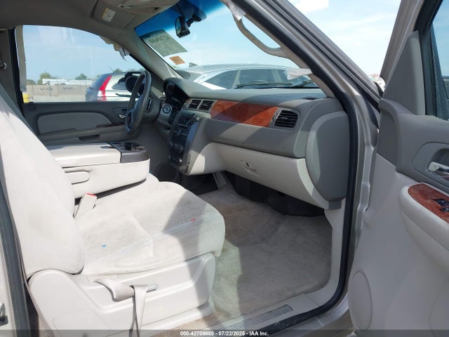 42708680 :رقم المزاد ، 1GKFC16088R172903 vin ، 2008 Gmc Yukon Xl 1500 Sle مزاد بيع