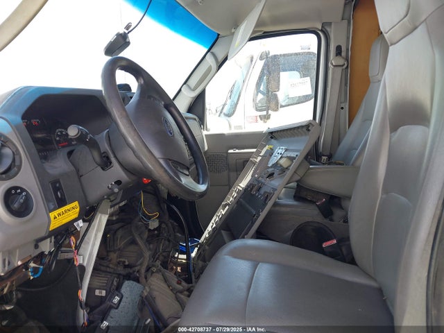 Ford FORD 2014 1FDWE4FL3EDA17844 Image 6
