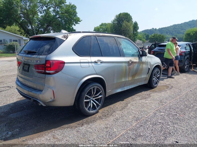 5YMKT6C50F0C89202 BMW 2015
