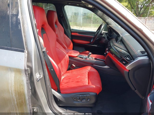 5YMKT6C50F0C89202 BMW 2015