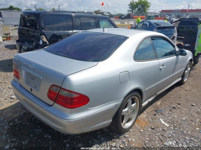 2002 MERCEDES-BENZ CLK 430 WDBLJ70G22T113335 Photo 3