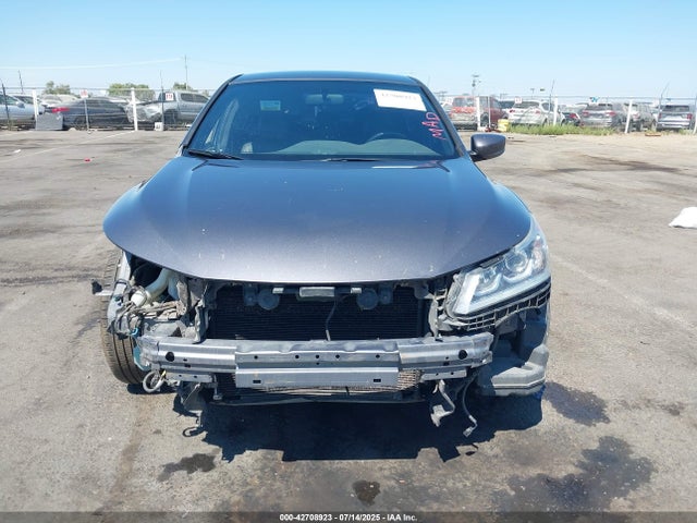 1HGCR2F14HA213992 Honda k24w1