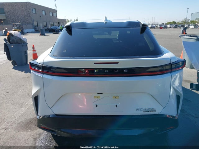 JTJAAAAB4PA009213 Lexus 2023