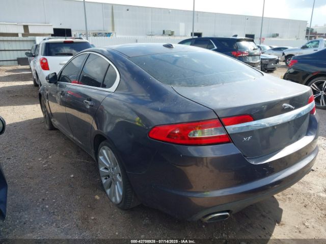 2010 JAGUAR XF SAJWA0GB0ALR62153 Photo 2