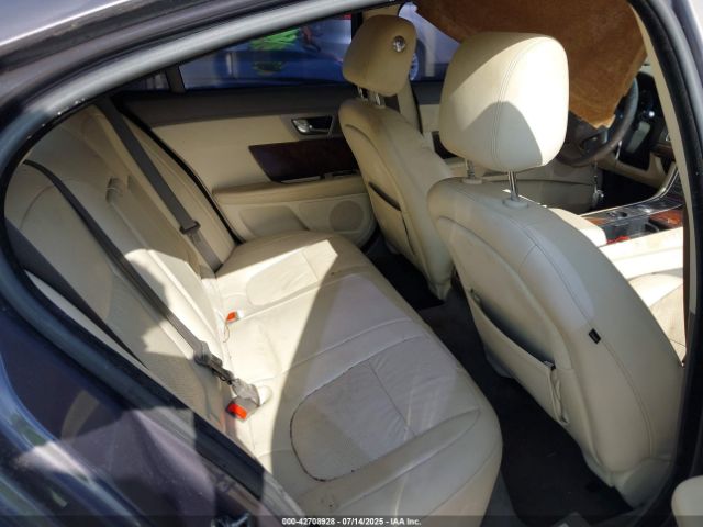 2010 JAGUAR XF SAJWA0GB0ALR62153 Photo 7