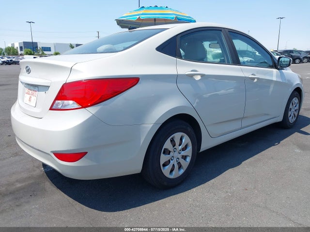 KMHCT4AE1HU205607 Hyundai 2017