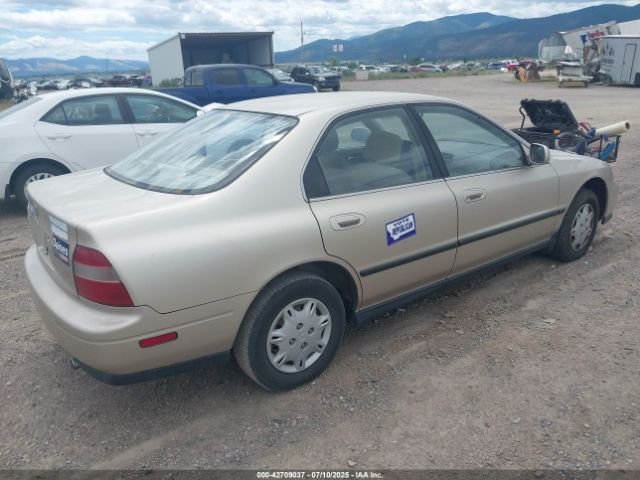 1995 HONDA ACCORD JHMCD5637SC033156 Photo 3