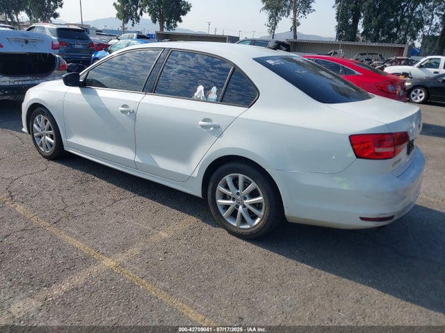 3VWD17AJ5FM258354 Volkswagen 2015