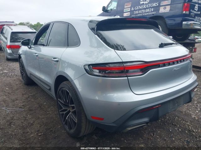 2022 PORSCHE MACAN WP1AA2A50NLB02183 Photo 2