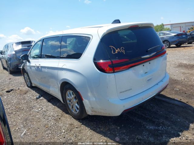 2023 CHRYSLER PACIFICA 2C4RC1BG9PR605777 Photo 2