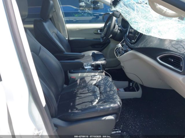 2023 CHRYSLER PACIFICA 2C4RC1BG9PR605777 Photo 4