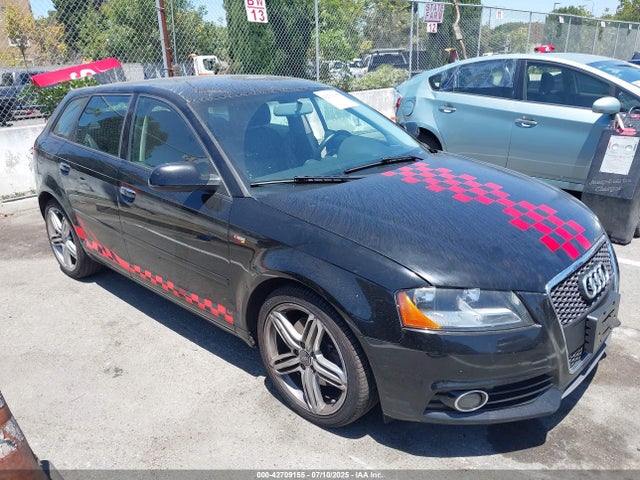 2011 AUDI A3 WAUBEAFM3BA007819 Photo 0