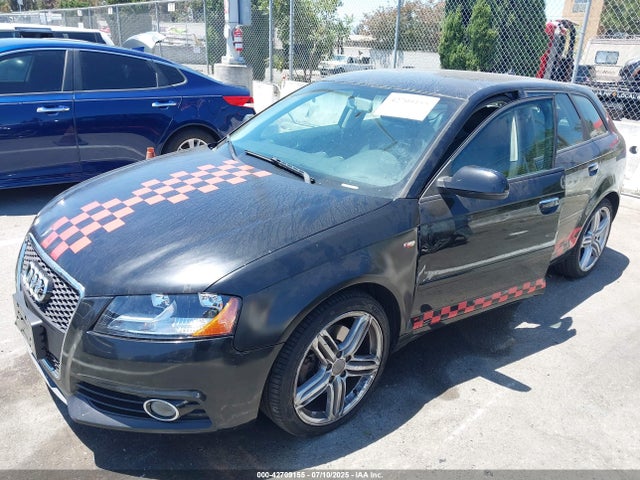 2011 AUDI A3 WAUBEAFM3BA007819 Photo 1