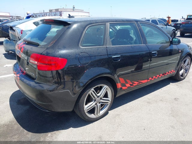 2011 AUDI A3 WAUBEAFM3BA007819 Photo 3