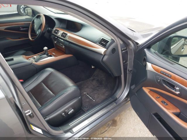 2013 LEXUS LS 460 JTHCL5EF8D5017831 Photo 4