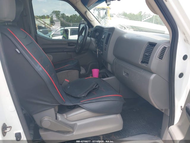 1N6BF0LY5HN812091 Nissan 2017